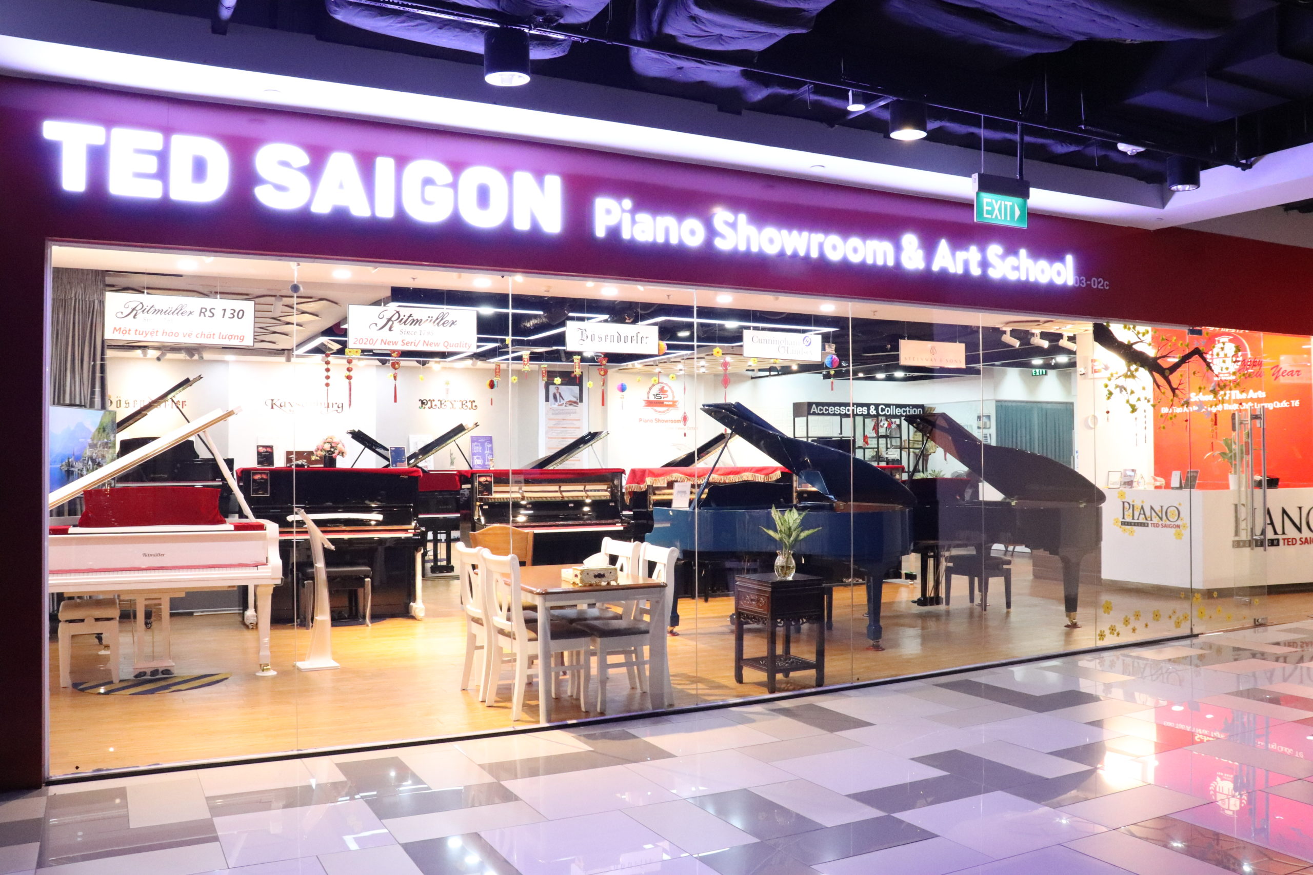 Chương trình khai trương Showroom Piano