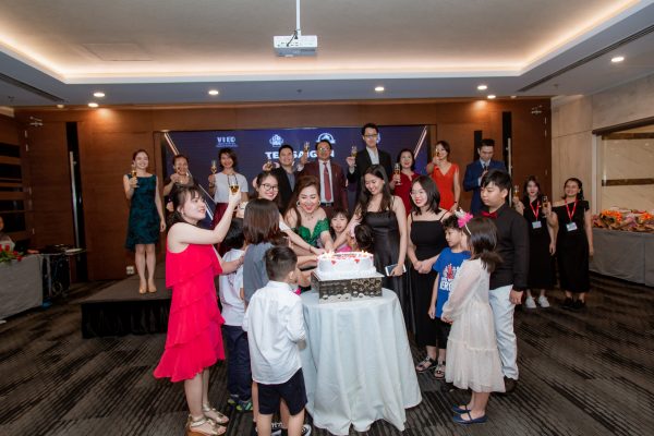 TED SAIGON 8 NĂM – MỘT CHẶNG ĐƯỜNG TỎA SÁNG