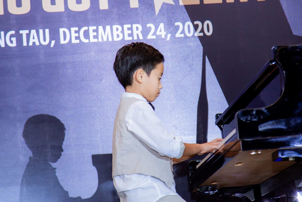 Giải thí sinh bản lĩnh nhất: Trần Phúc Nam